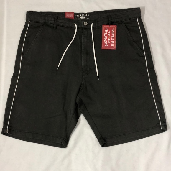 Signature by Levi Strauss Other - LEVI STRAUSS NWT size 40 comfort chino shorts